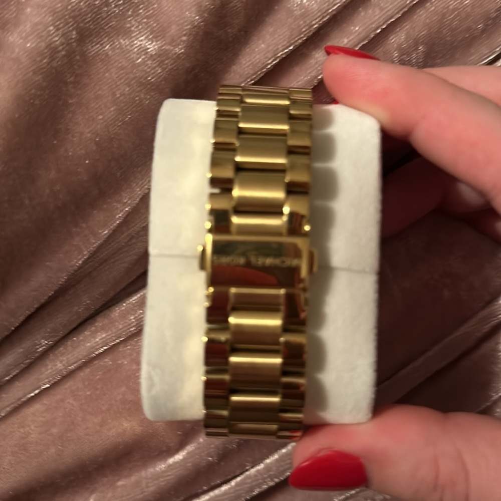 Men’s Watch - Picture 2 of 2